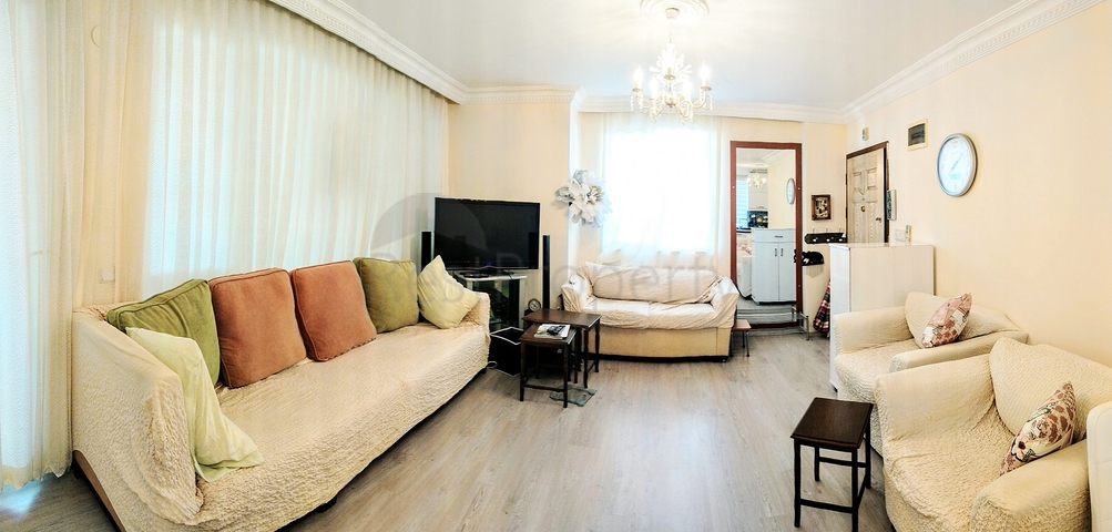 Квартира-дуплекс 2+1 с мебелью 100 м до моря в Анталии