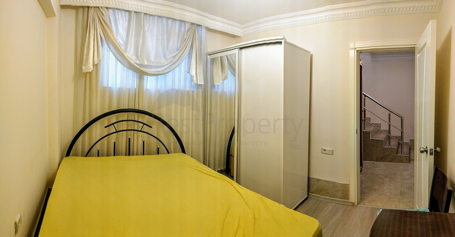 Квартира-дуплекс 2+1 с мебелью 100 м до моря в Анталии