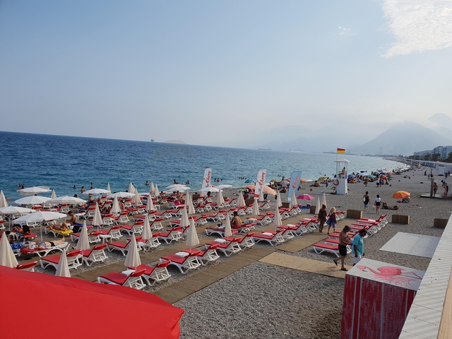 Квартира-дуплекс 2+1 с мебелью 100 м до моря в Анталии