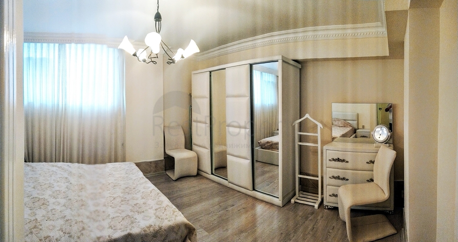 Квартира-дуплекс 2+1 с мебелью 100 м до моря в Анталии