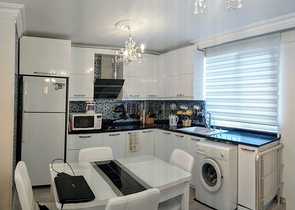 Квартира-дуплекс 2+1 с мебелью 100 м до моря в Анталии