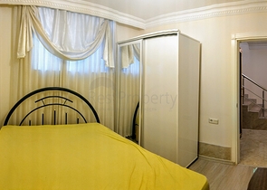 Квартира-дуплекс 2+1 с мебелью 100 м до моря в Анталии