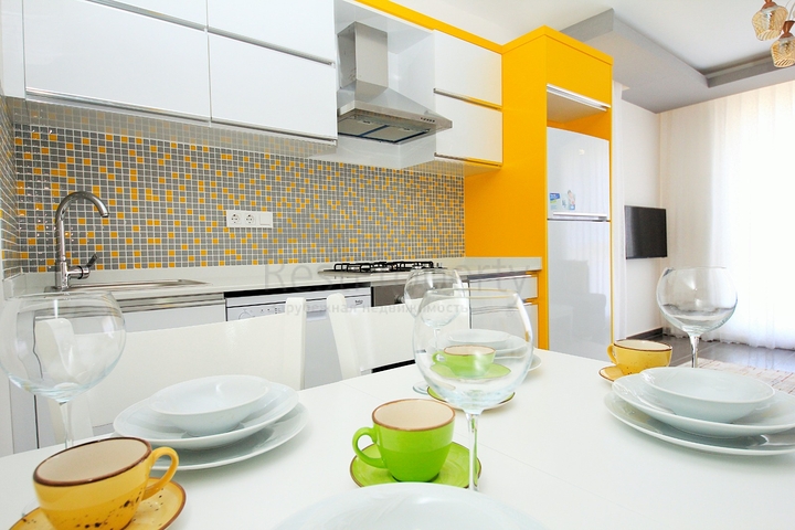 Уютная квартира 1+1 в современном комплексе в Махмутларе