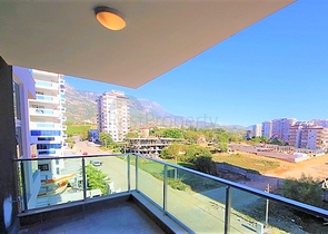 Уютная квартира 1+1 в современном комплексе в Махмутларе