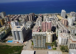 Уютная квартира 1+1 в современном комплексе в Махмутларе