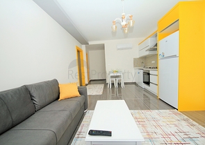 Уютная квартира 1+1 в современном комплексе в Махмутларе