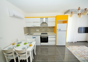 Уютная квартира 1+1 в современном комплексе в Махмутларе