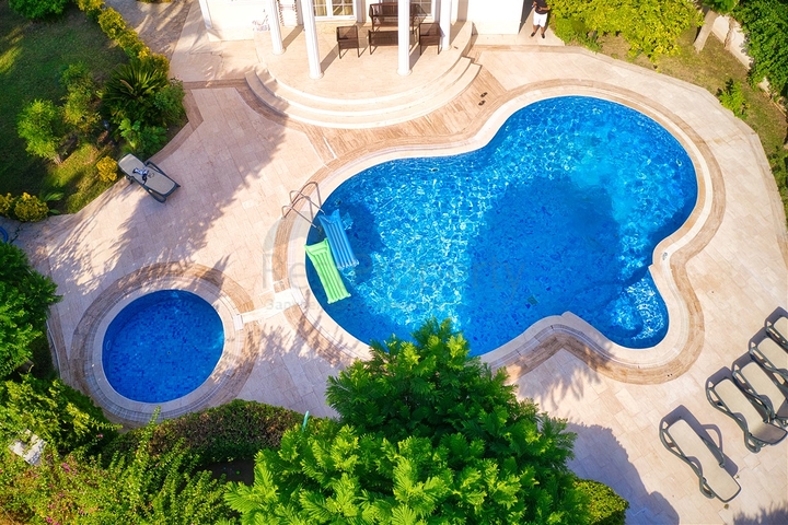 Отдельностоящая вилла 6+1 в Кирише Кемере