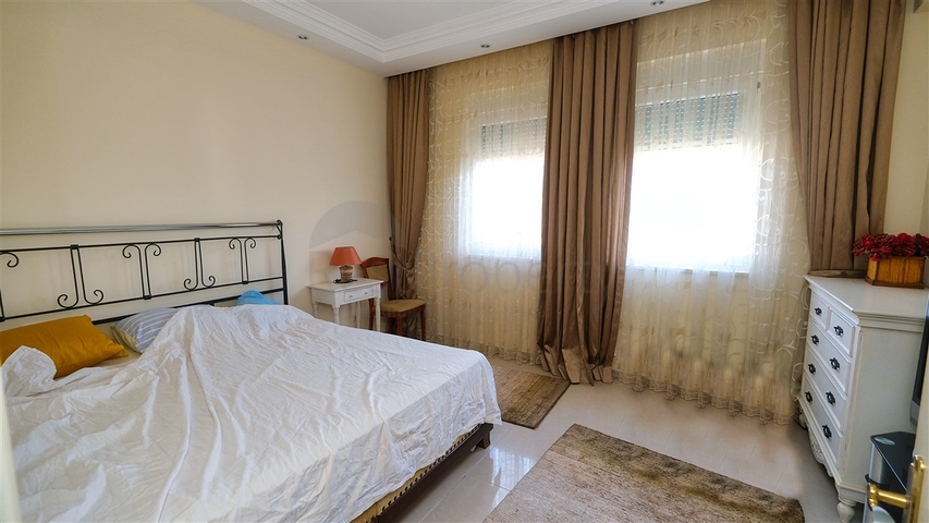 Отдельностоящая вилла 6+1 в Кирише Кемере