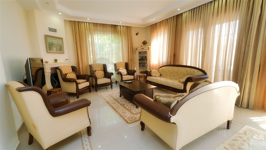 Отдельностоящая вилла 6+1 в Кирише Кемере