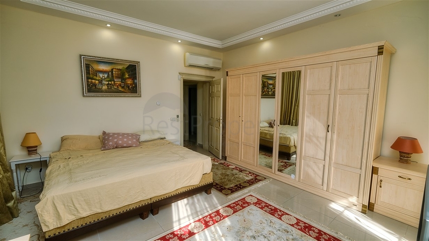 Отдельностоящая вилла 6+1 в Кирише Кемере