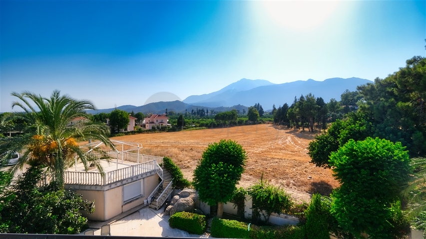 Отдельностоящая вилла 6+1 в Кирише Кемере