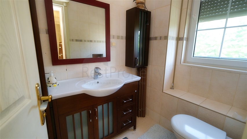 Отдельностоящая вилла 6+1 в Кирише Кемере