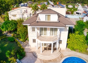 Отдельностоящая вилла 6+1 в Кирише Кемере