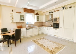 Отдельностоящая вилла 6+1 в Кирише Кемере