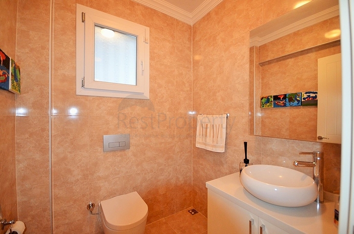 Меблированная вилла с бассейном в Фетхие