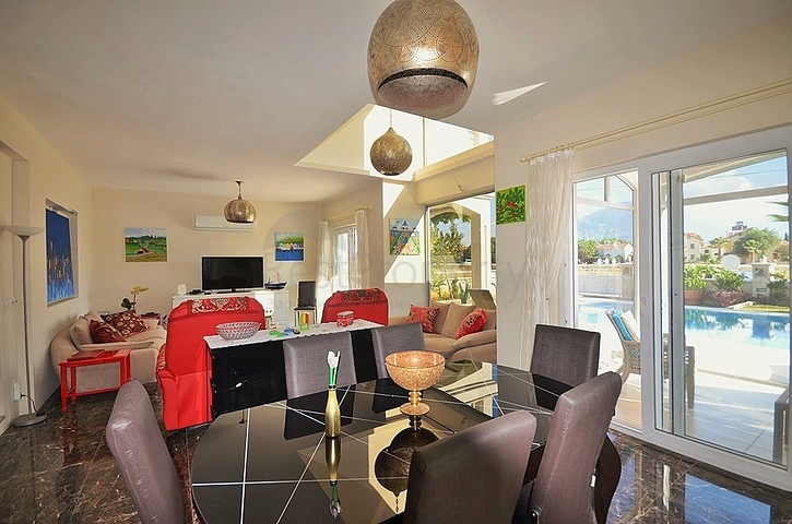 Меблированная вилла с бассейном в Фетхие