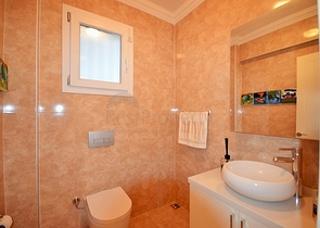 Меблированная вилла с бассейном в Фетхие