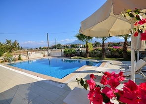 Меблированная вилла с бассейном в Фетхие