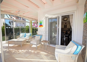 Меблированная вилла с бассейном в Фетхие