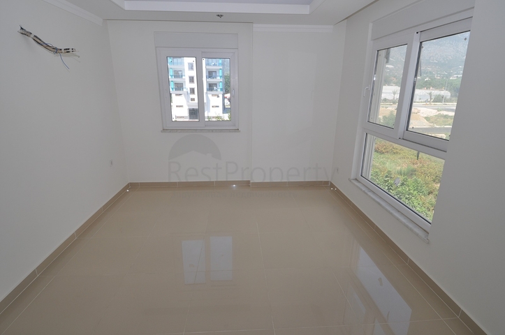 Двухкомнатная квартира через дорогу от моря