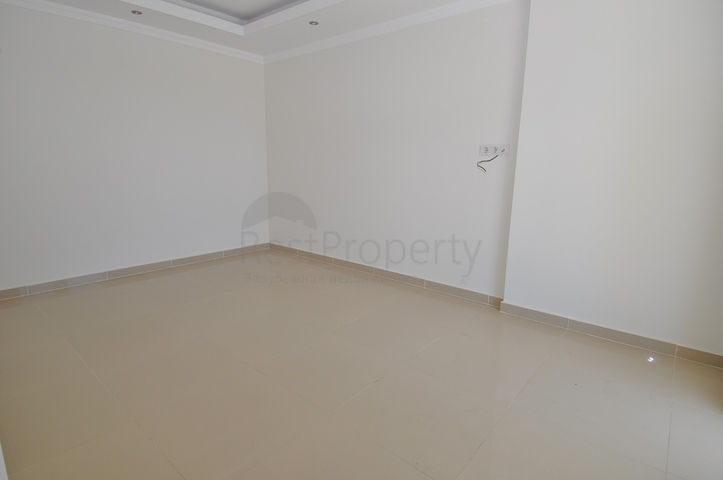 Двухкомнатная квартира через дорогу от моря