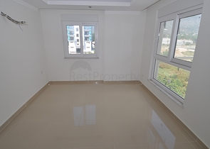 Двухкомнатная квартира через дорогу от моря