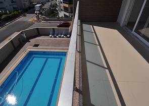 Двухкомнатная квартира через дорогу от моря