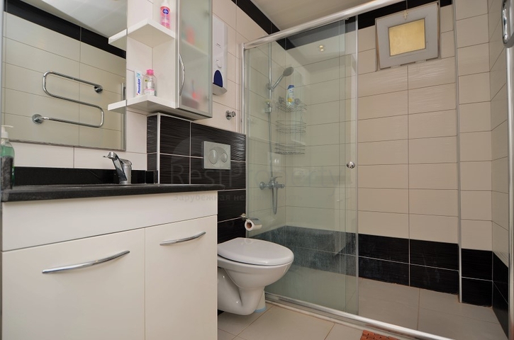 Трехкомнатная квартира с собственным пляжем в Авсалларе