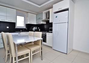 Трехкомнатная квартира с собственным пляжем в Авсалларе