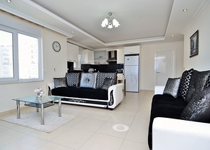 Трехкомнатная квартира с собственным пляжем в Авсалларе