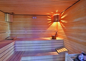 Трехкомнатная квартира с собственным пляжем в Авсалларе