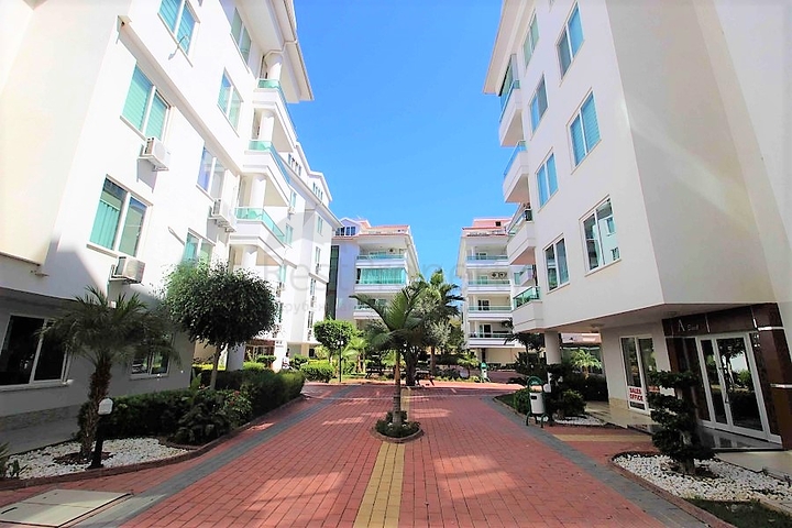 Новая квартира на берегу горной реки