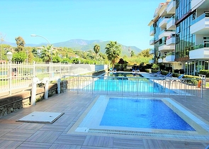 Новая квартира на берегу горной реки