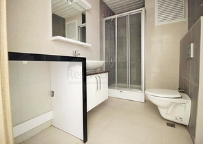 Новая квартира на берегу горной реки