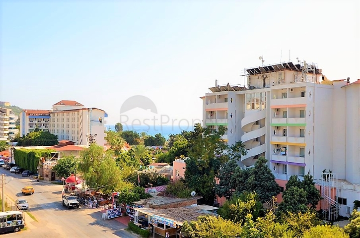 Трехкомнатная квартира в живописном районе