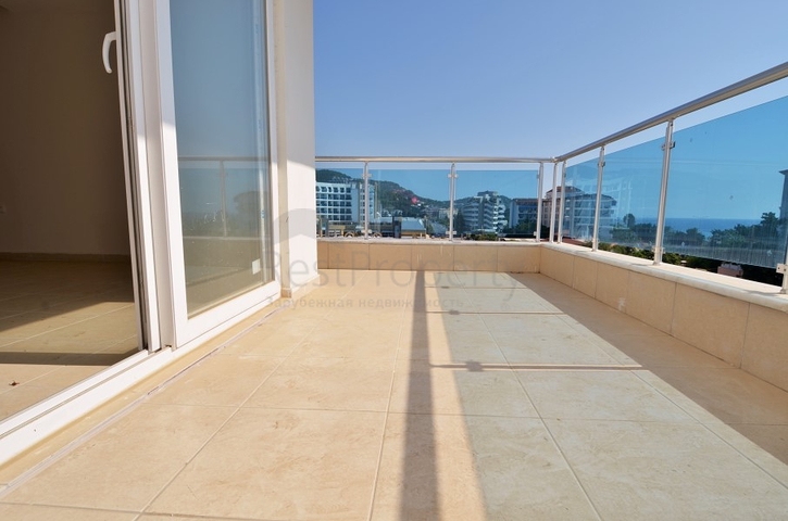 Трехкомнатная квартира в живописном районе