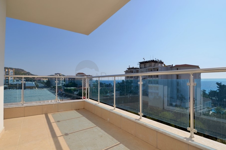 Трехкомнатная квартира в живописном районе