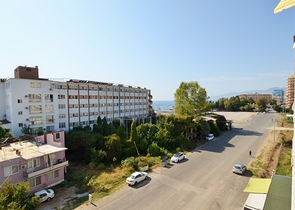 Трехкомнатная квартира в живописном районе