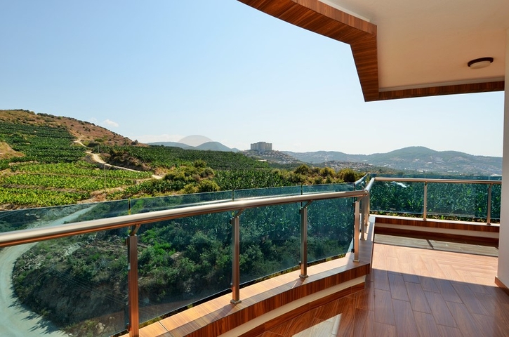 Меблированные апартаменты 3+1 с видом на море