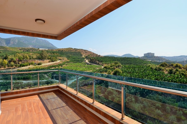 Меблированные апартаменты 3+1 с видом на море