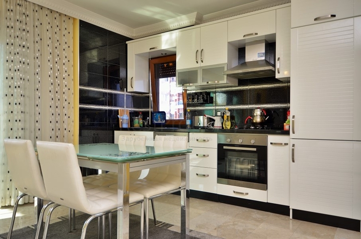 Меблированные апартаменты с видом на море и горы