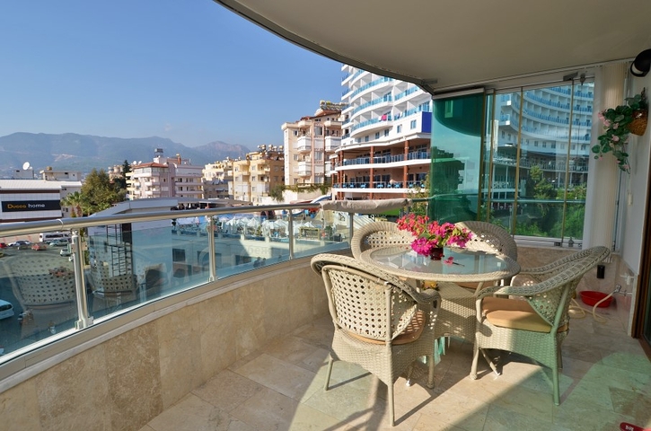 Меблированные апартаменты с видом на море и горы