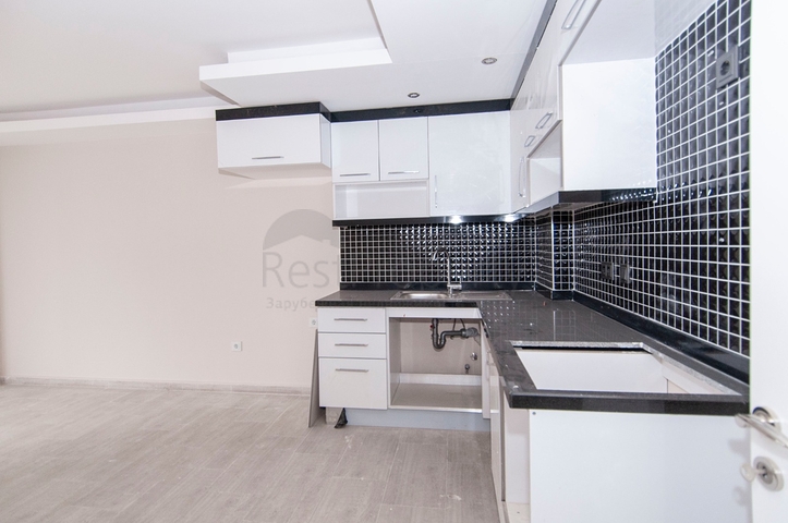 Двухкомнатная квартира на морском побережье