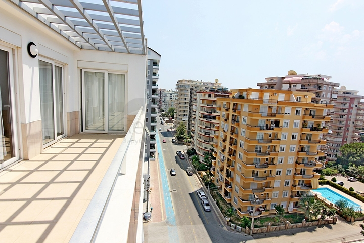 Королевский пентхаус с шикарным видом на горы