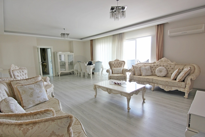 Королевский пентхаус с шикарным видом на горы