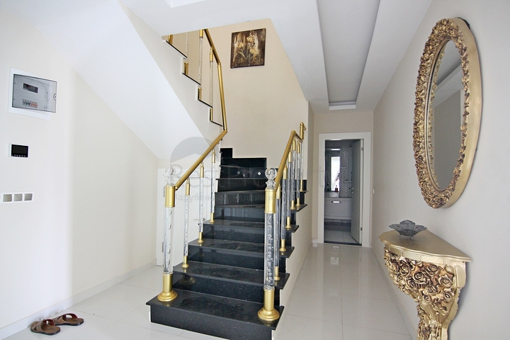 Королевский пентхаус с шикарным видом на горы