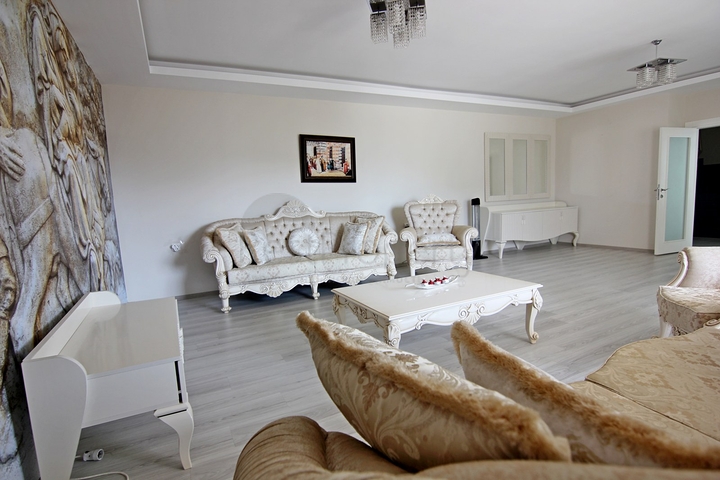 Королевский пентхаус с шикарным видом на горы