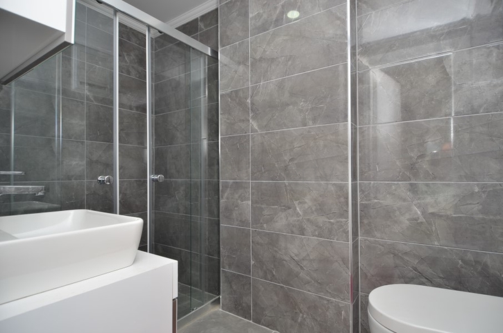 Роскошный двухуровневый пентхаус с видом на горы