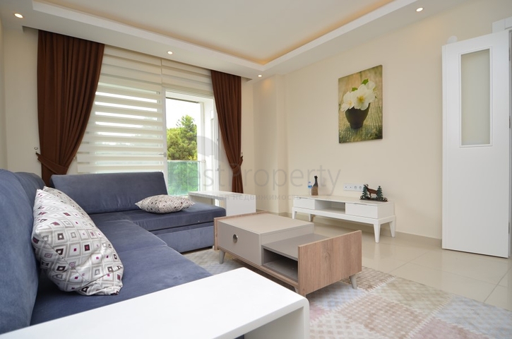 Роскошный двухуровневый пентхаус с видом на горы